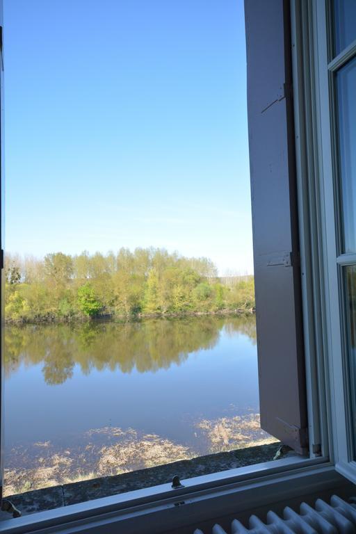 Domaine Du Heron Chinon Room photo